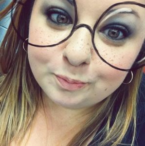 Meet your Posher, Ciara